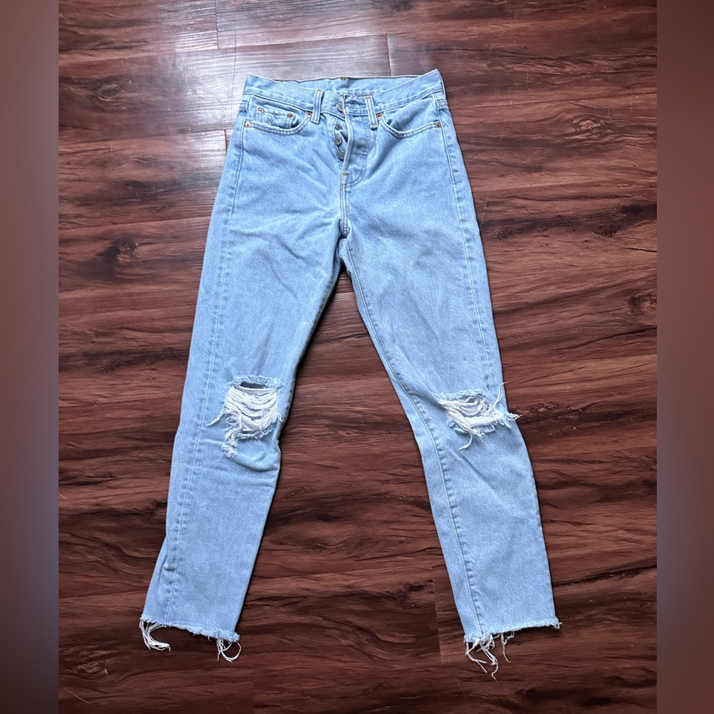 Levi's Light Wash Straight Leg Jeans - Picture 2 of 3